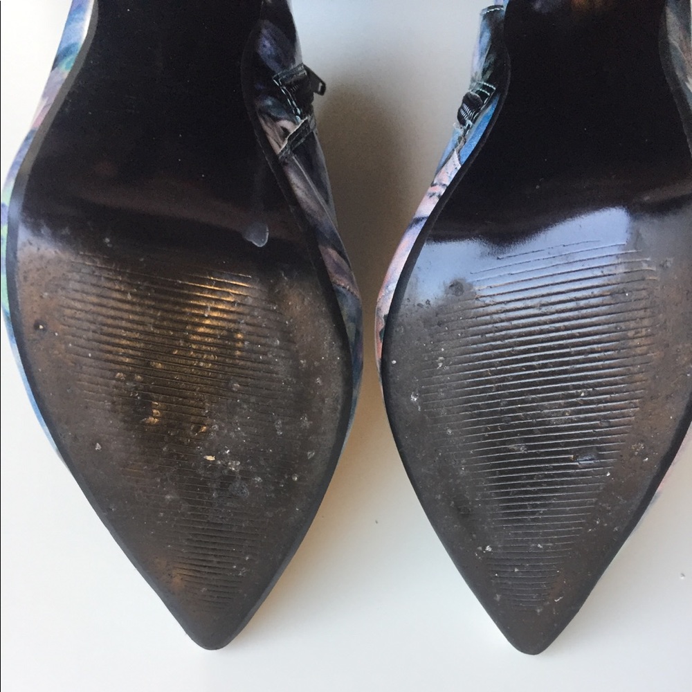 Booties - Picture 5 of 7